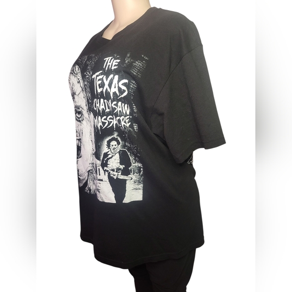 Texas Chainsaw Massacre Adult T-Shirt - Picture 3 of 8